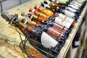 etiquette vinicole personnalis�e sur bouteille de vin